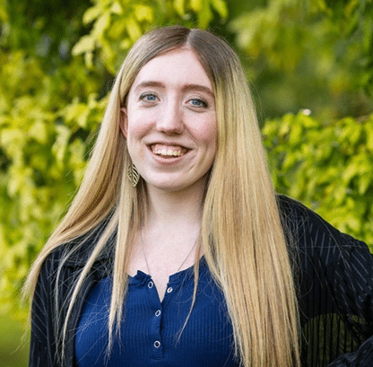 About Beca Purvis - Social Media Manager